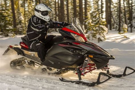 Yamaha Apex Snowmobile Sled Atv 4