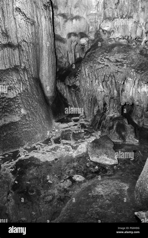 Formations Inside Cave Black And White Stock Photos And Images Alamy
