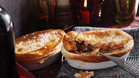 May 31, 2011 · food processer directions; Hearty steak and kidney mini pies | Steak and kidney pie, Mini pie recipes, Mini pies