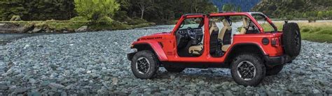 If you are a jeep wrangler owner who wants to remove the doors, then you will need the proper tools in order to do so. How to Take the Doors Off a Jeep Wrangler | Allen Samuels CDJR