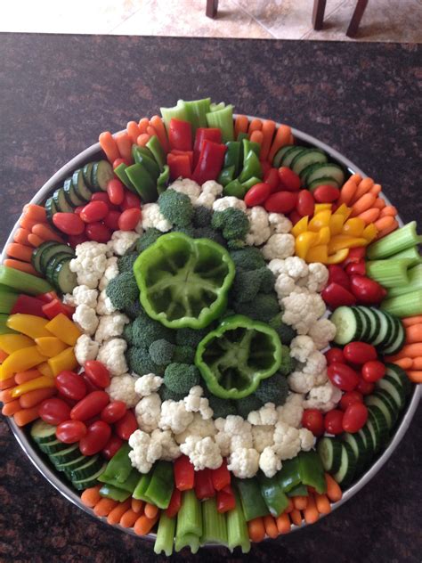 Pin By Edyta Malysa On Food And Drinks Veggie Tray Vegetable Platter