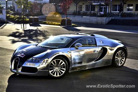 Classic Example Of Good Naked Bugatti Cars Bugatti Veyron New Sports Cars New Cars Pink