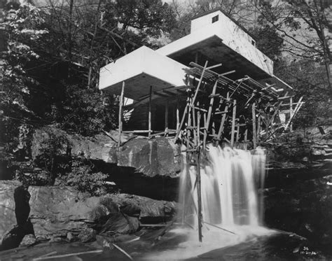 Frank Lloyd Wrights Fallingwater Cantilever Under Galbencearch