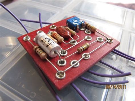 Randolfo you might have noticed, no matter how hard you rock out with your guitar, it just doesn't sound right. Effects > '69 Fuzz Face : DIY Fever - Building my own guitars, amps and pedals