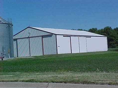 IN HARTLEY, IA***EXCELLENT REAL ESTATE POTENTIAL @ LIVE & ONLINE