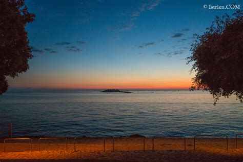 Die stadt sibenik liegt im nördlichen dalmatien in. Vrsar Sonnenuntergang am Strand - Istrien - Kroatien ...