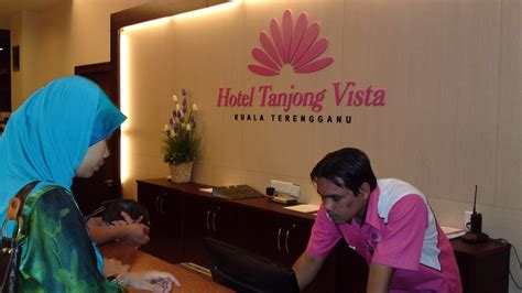 Senarai ini dikategorikan mengikut hotel/restoran, harga, alamat dan nombor telefon untuk sebarang tempahan. Review Hotel Di Terengganu untuk Zaza - wanmuliani.com