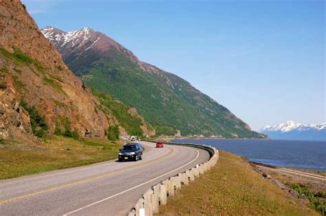 Alaskas Seward Highway Along Turnagain Arm