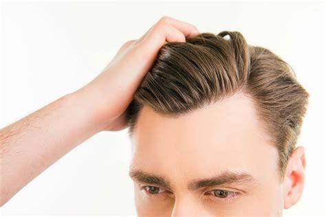 What Is A Widows Peak And How To Get Rid Of It