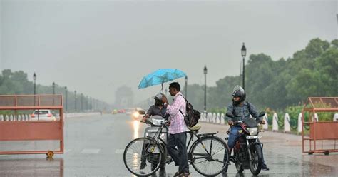 Delhi Rains Live Monsoon Finally Arrives In Delhi Light Showers