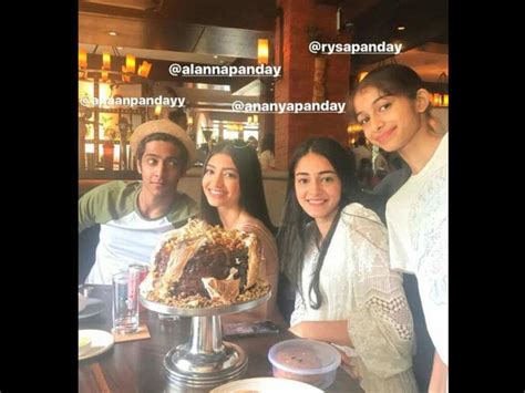 Heres A Perfect Sibling Shot Of Ananya Panday With Her Sister Rysa And Cousins Alanna And Ahaan
