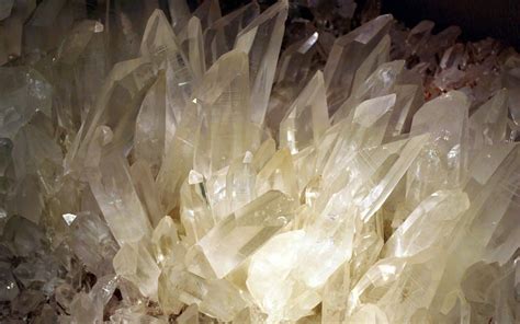 Quartz Crystals Healing Powers Explained And Benefits For Health
