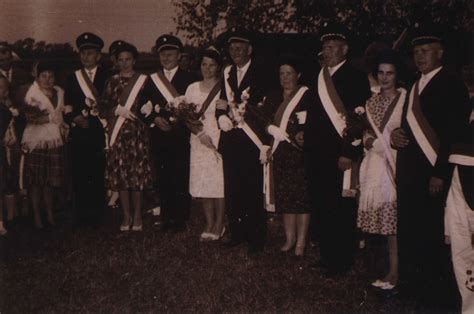 Prinz philip, der ehemann der britischen königin elisabeth ii., ist im alter von 99 jahren gestorben. Throngesellschaften 1960-1969 | Heimatverein Marienfeld e.V.