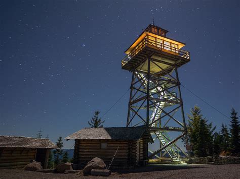 Spend The Night In The Sky 12 Fire Lookout Rentals In Oregon That