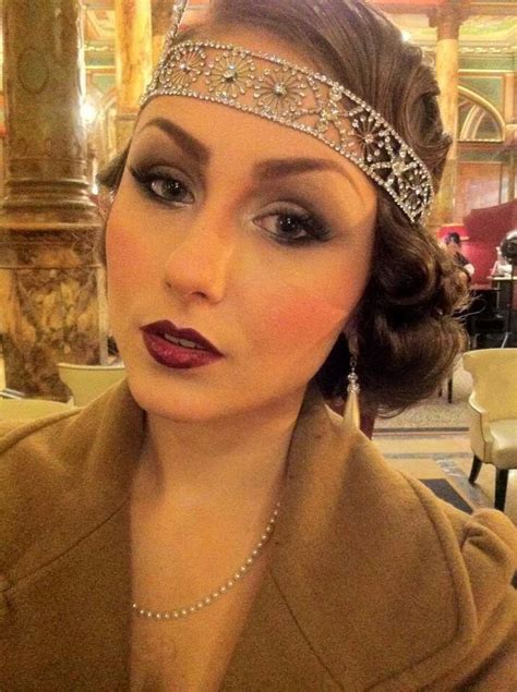 Pin By Div On Makeup I Want To Try Gatsby Hair Gatsby Makeup Great