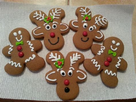 We made gingerbread men in our esol class at school. Gingerbread Men and Reindeers! | Christmas cookies decorated, Reindeer gingerbread cookies, Xmas ...