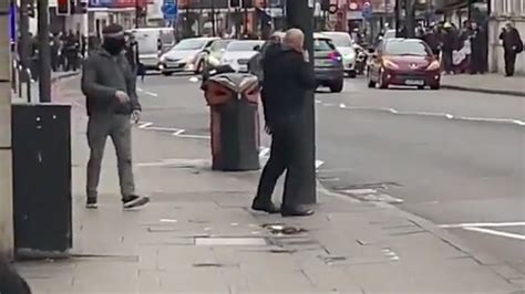 DUMPERT Man Neergeschoten In Londen