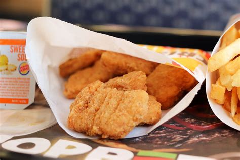 Some Burger King Restaurants Reduce 10 Nugget Meals To 8 Pieces Food And Wine