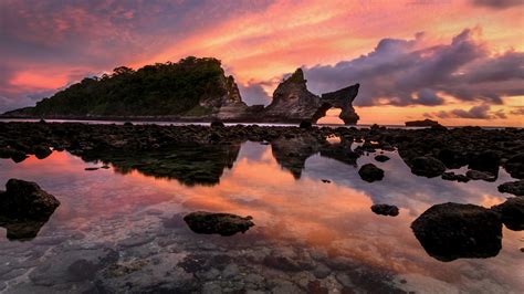 Dragon Rocks At Atuh Beach Nusa Penida Island Bali Indonesia