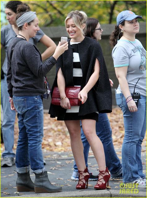 Hilary Duff And Sutton Foster Are Little Birds On The Set Of Younger