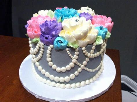 Absolutely Gorgeous White Flower Cake Shoppe Buttercream Decorating Easy Cake Decorating