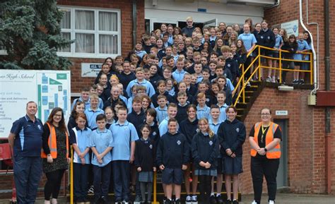 Year 7 Students Enjoy First Day Of High School At Lithgow Lithgow