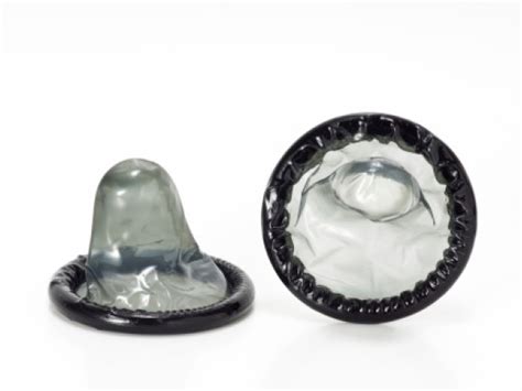 Sex Top Most Common Condom Mistakes To Avoid Indiatimes Com