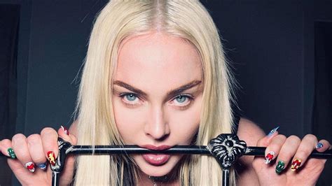 Fans Verwirrt Was Soll Madonnas Sex Offensive Im Netz Youtube