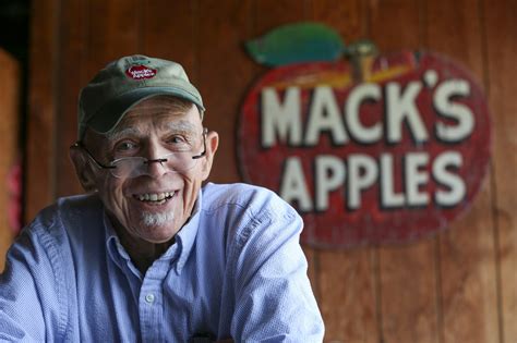 Macks Apples Patriarch Andy Mack On The 2020 Presidential Campaign