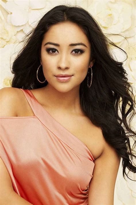102 Best Images About Emily Fields On Pinterest Subtle Ombre Emily Fields And Shay Mitchell