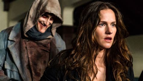 Van Helsing Renewed For Season 3 At Syfy Hollywood Reporter