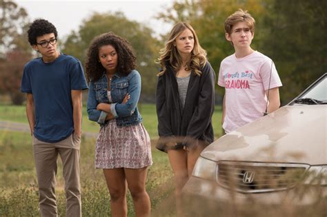 Quentin jacobsen has spent a lifetime loving the magnificently adventurous margo roth spiegelman from afar. Getting lost and found with Justice Smith and Jaz Sinclair ...