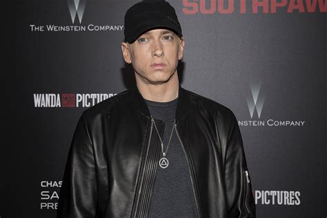 Recently one of our contacts from the label let us know that eminem and kendrick lamar visited the um office and discussed something behind. Eminem apologizes for homophobic slur on new album