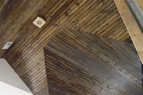 Tung And Groove Pine Ceiling
