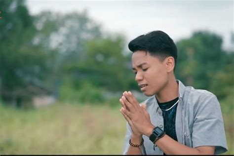 Biodata Dan Profil Lengkap Arief Putra Penyanyi Viral Dengan Lagu Emas