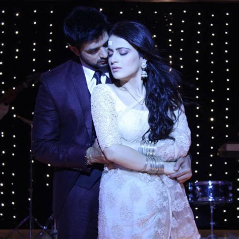 Ranveer To Save Ishani From Bomb Slide 2