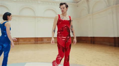 Klarna Reports Harry Style S New Video Sparks 360 Increase In Men’s Jumpsuits Purchases