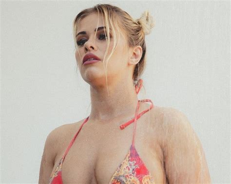 Paige Vanzant Gives Her Bikini A Tug At An Outdoor Shower