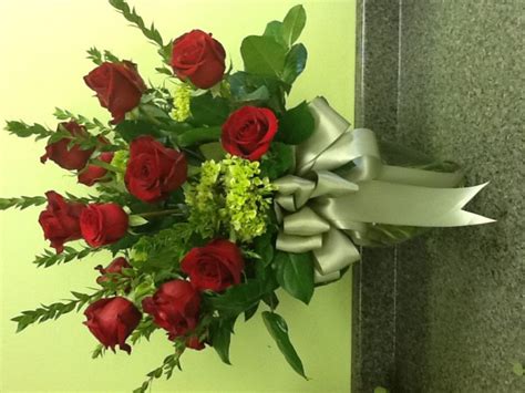 In this article, we'll first discuss what factors are important to consider when crafting romantic bouquets and valentine's flowers. 10 Most Romantic Flowers For Valentine's Day - Fairfield ...