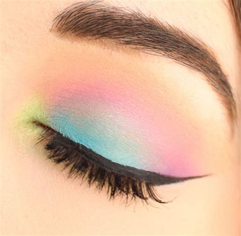 Simple And Colorful Eye Makeup Style Ladystyle