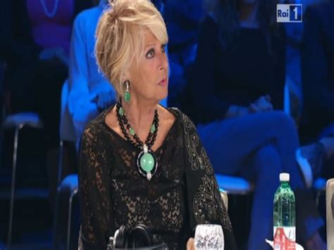 Quanti Anni Ha Loretta Goggi Et Marito Gianni Brezza Figli E Vita Privata