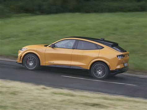 Mustang Mach Egt La Voiture 5 Places La Plus Rapide De Ford Auto