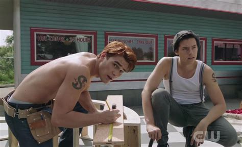 Riverdale Spoilers Jughead Returns From The Dead In Mind Blowing
