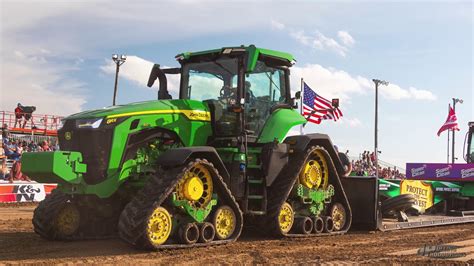 John Deere 8rx 410 Four Track Tractor Pulling In Mound City Mo Youtube