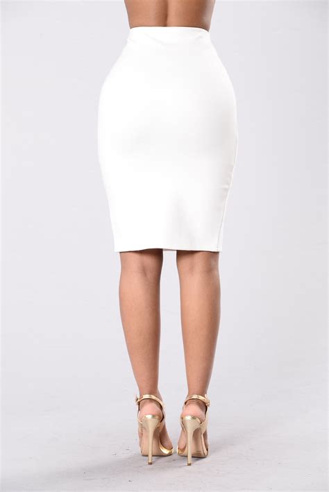 Legs Crossed Skirt White