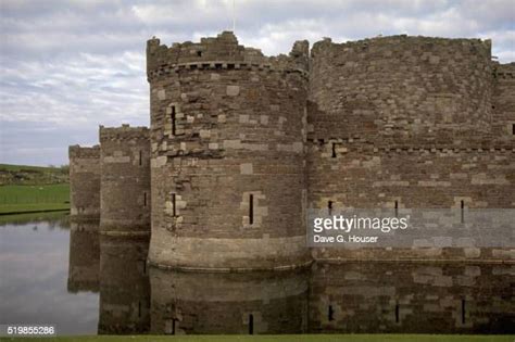 Beaumaris Castle Photos Et Images De Collection Getty Images