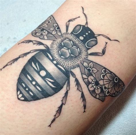 Geometric Tattoo 2017 Trend Geometric Tattoo Lovely Bee Tattoo