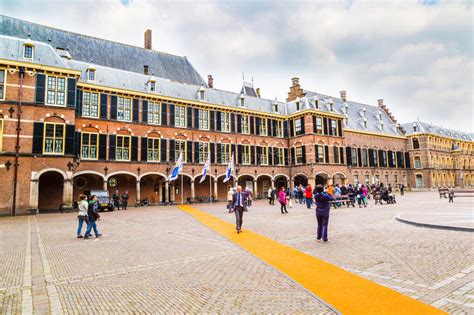 De binnenhof parliament is where the court is housed. Binnenhof palace in Hague editorial stock photo. Image of ...