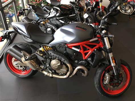 Ducati Monster 821 2017 Fotos Ficha Tecnica Y Videos Autos Y Motos