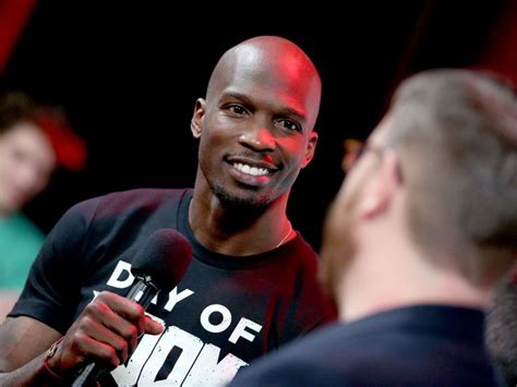 Former Nfl Star Chad ‘ochocinco Johnson Leaves 1000 Tip At A South